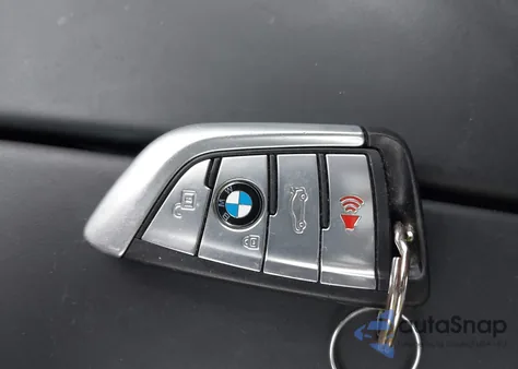 2018 BMW 540I xDrive z USA, uszkodzony, nr VIN WBAJE7C55JWC56820